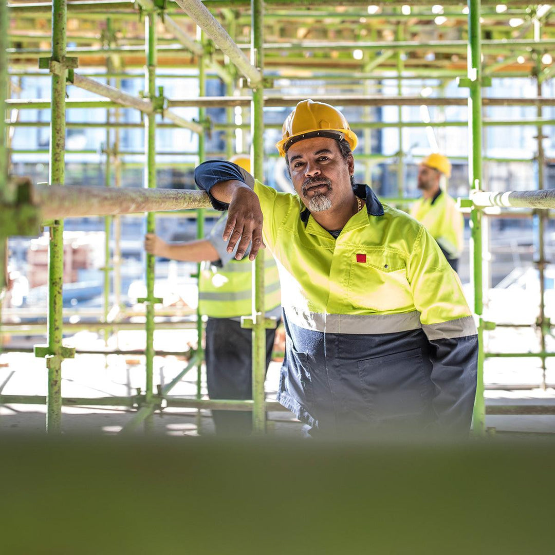 Construction Workers Using the DonJoy Playmaker II