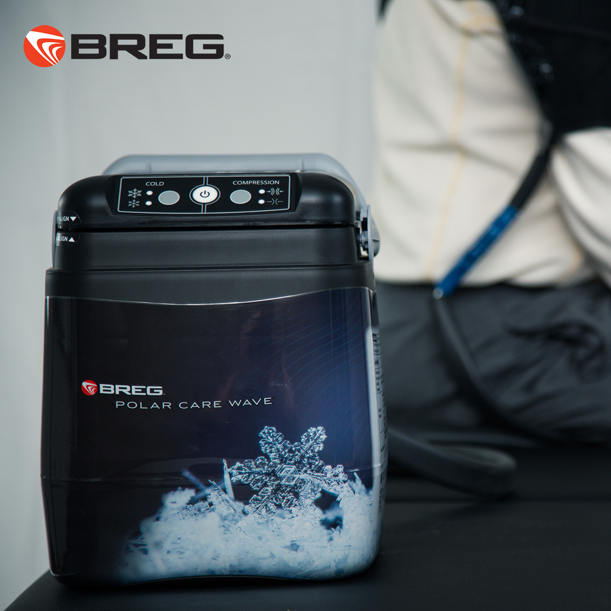 Breg® Polar Care Wave w/ Cold Compression Knee Pad